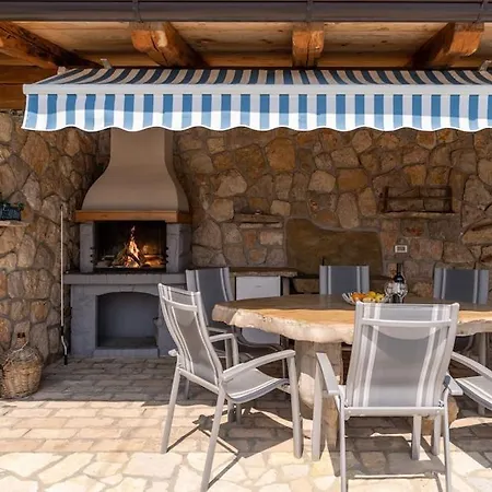 Zaria By Briskva Mošćenička Draga